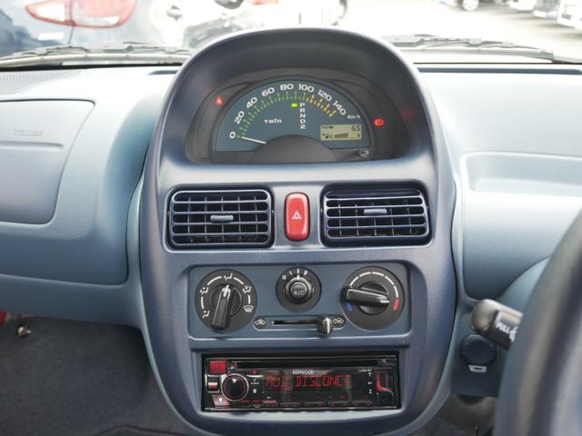 ツイン ガソリンB フルノーマル車両 サスペンションパーツ新品交換 CD&USBステレオ バックドア雨漏り対策実施 ルーフ&ドアモール交換 取扱説明書&メンテナンスノート&整備記録簿付属 キーレスキー&純正スペアキー付属(63枚目)