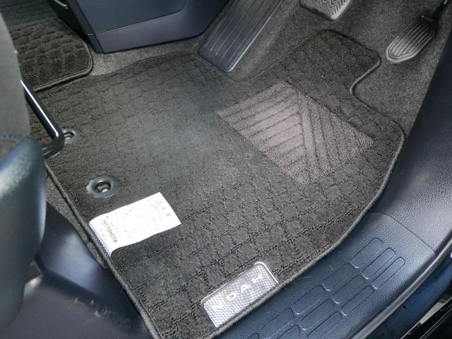 ノア ハイブリッドG 純正オプションエアロ 大画面ナビ トヨタ純正後席フリップダウンモニタ 両側パワースライド ステアリング連動バックカメラ 左右シートヒーター スマートキー2個付属 ビルトインETC クルーズコントロール(47枚目)