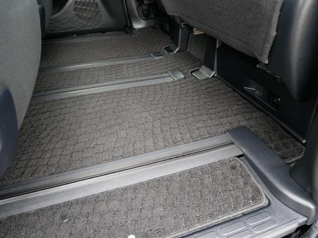 ノア ハイブリッドG 純正オプションエアロ 大画面ナビ トヨタ純正後席フリップダウンモニタ 両側パワースライド ステアリング連動バックカメラ 左右シートヒーター スマートキー2個付属 ビルトインETC クルーズコントロール(53枚目)