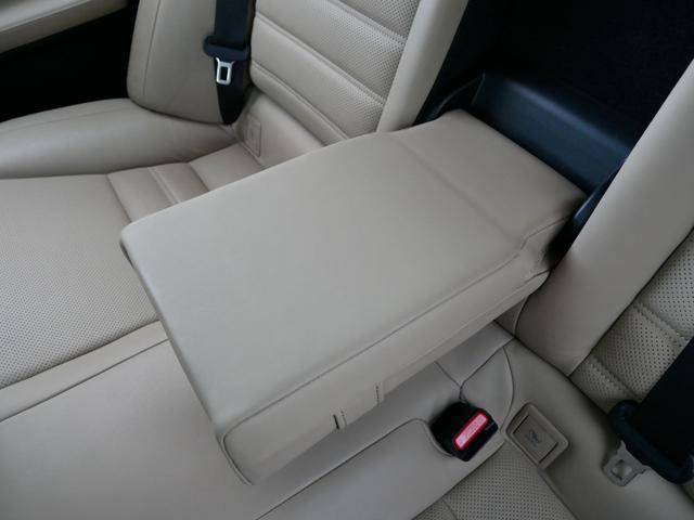 ＩＳ ＩＳ３００ｈ　バージョンＬ　中期型最上級モデルＶＥＲ－Ｌ　プリクラッシュセーフティー　レーダークルーズ　クリアランスソナー　レーンデパーチャーアラート　オートハイビーム　ブラインドスポットモニタ　３眼ＬＥＤライト　本革シート（59枚目）