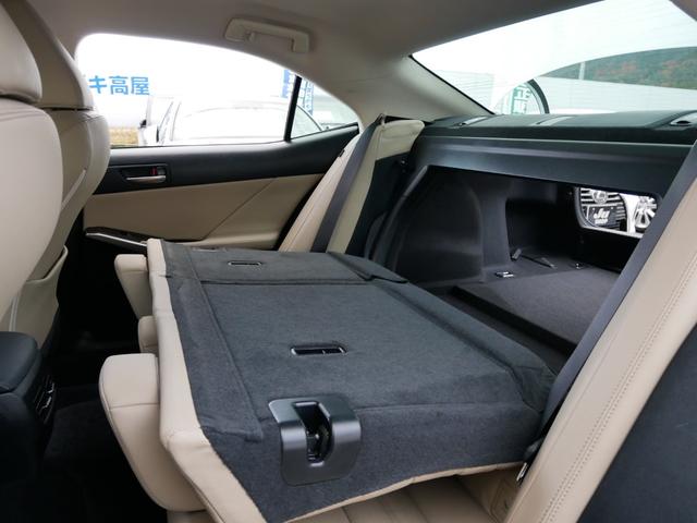 ＩＳ ＩＳ３００ｈ　バージョンＬ　中期型最上級モデルＶＥＲ－Ｌ　プリクラッシュセーフティー　レーダークルーズ　クリアランスソナー　レーンデパーチャーアラート　オートハイビーム　ブラインドスポットモニタ　３眼ＬＥＤライト　本革シート（60枚目）