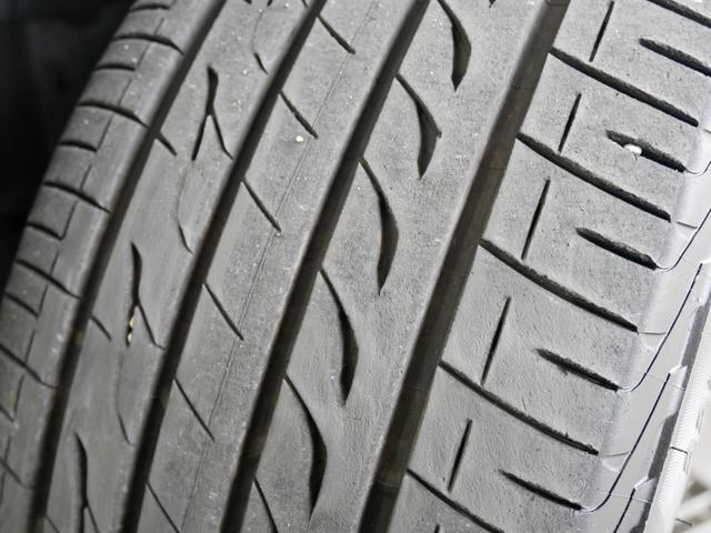 ＩＳ ＩＳ３００ｈ　バージョンＬ　中期型最上級モデルＶＥＲ－Ｌ　プリクラッシュセーフティー　レーダークルーズ　クリアランスソナー　レーンデパーチャーアラート　オートハイビーム　ブラインドスポットモニタ　３眼ＬＥＤライト　本革シート（80枚目）