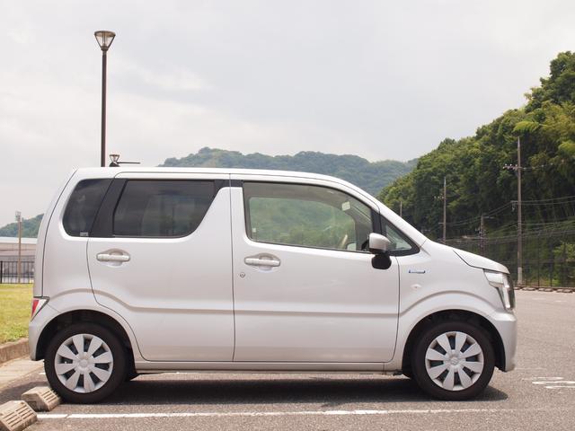 ハイブリッドFX フルタイム4WD ハイブリッドFX CVT シルキーシルバーメタリック チャイルドシート固定機構付きシートベルト UVカットガラス プライバシーガラス(4枚目)