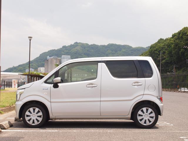 ハイブリッドFX フルタイム4WD ハイブリッドFX CVT シルキーシルバーメタリック チャイルドシート固定機構付きシートベルト UVカットガラス プライバシーガラス(5枚目)
