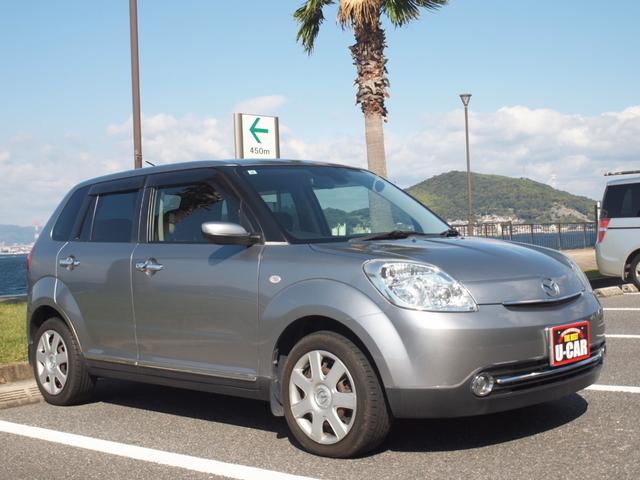 ベリーサ C FF 4AT フルオートエアコン ABS 衝突安全ボディー 盗難防止システム 分割可倒式リアシート UVカットガラス プライバシーガラス 本革巻きステアリング ステアリングチルト機構(6枚目)