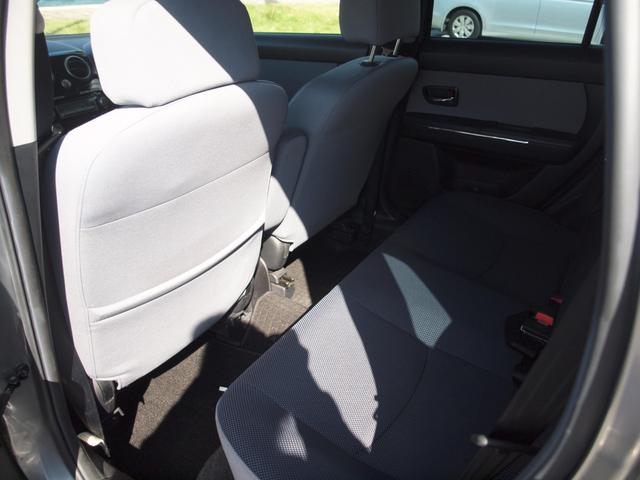 ベリーサ C FF 4AT フルオートエアコン ABS 衝突安全ボディー 盗難防止システム 分割可倒式リアシート UVカットガラス プライバシーガラス 本革巻きステアリング ステアリングチルト機構(31枚目)