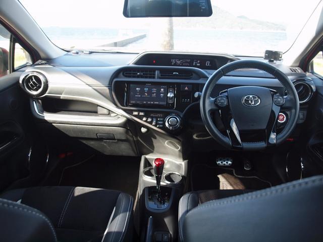 アクア G G’s フロントスポイラー リア/ルーフスポイラ― リアワイパー ブレーキアシスト 衝突安全ボディー 盗難防止システム フルオートエアコン クルーズコントロール 17インチアルミホイール UVカットガラス(17枚目)