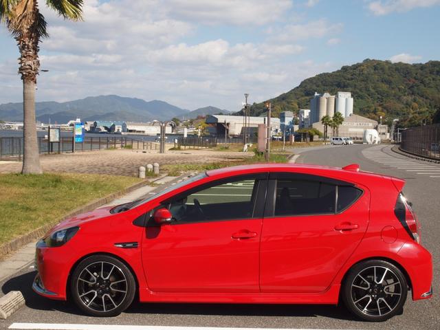 アクア G G’s フロントスポイラー リア/ルーフスポイラ― リアワイパー ブレーキアシスト 衝突安全ボディー 盗難防止システム フルオートエアコン クルーズコントロール 17インチアルミホイール UVカットガラス(49枚目)