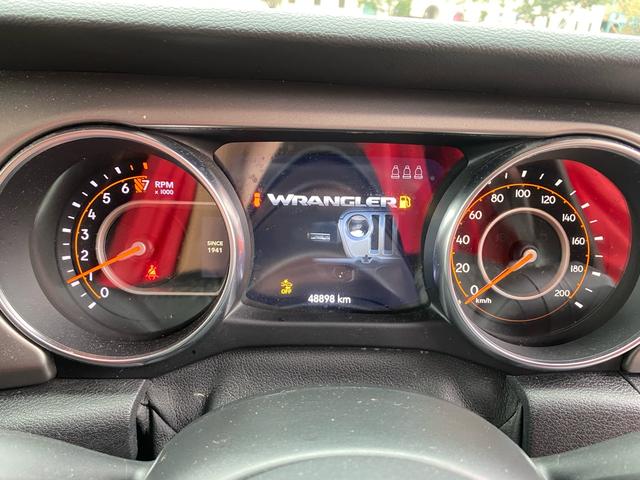 ジープ・ラングラーアンリミテッド スポーツ ワンオーナー・認定中古車・LEDヘッドライト・純正アルミ・バックカメラ・ETC・スマートキー・オートライト・アダプティブクルーズコントロール(16枚目)