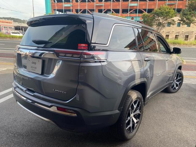 ジープ・コマンダー リミテッド(3枚目)