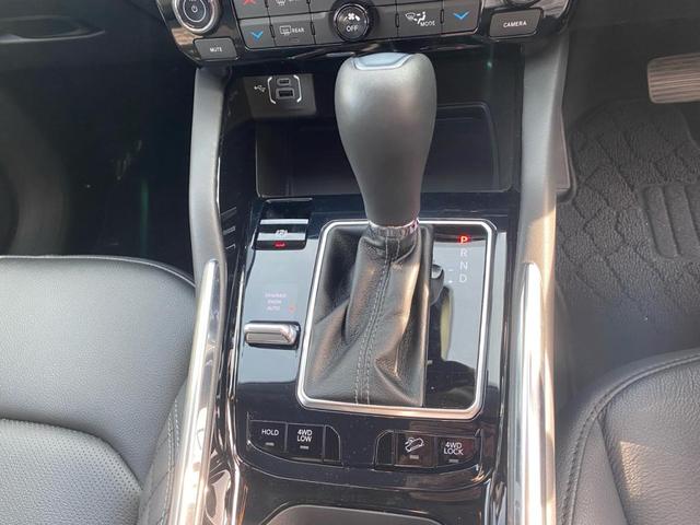 ジープ・コマンダー リミテッド(9枚目)