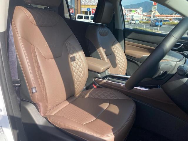 ジープ・コマンダー リミテッド(2枚目)