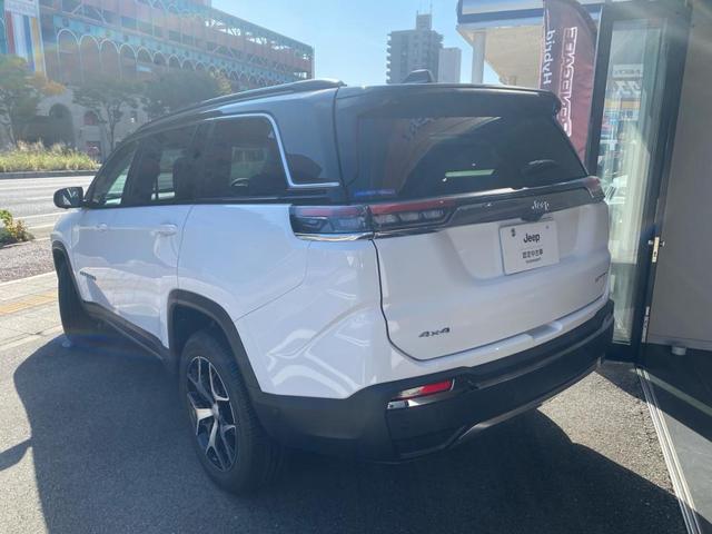 ジープ・コマンダー リミテッド(3枚目)