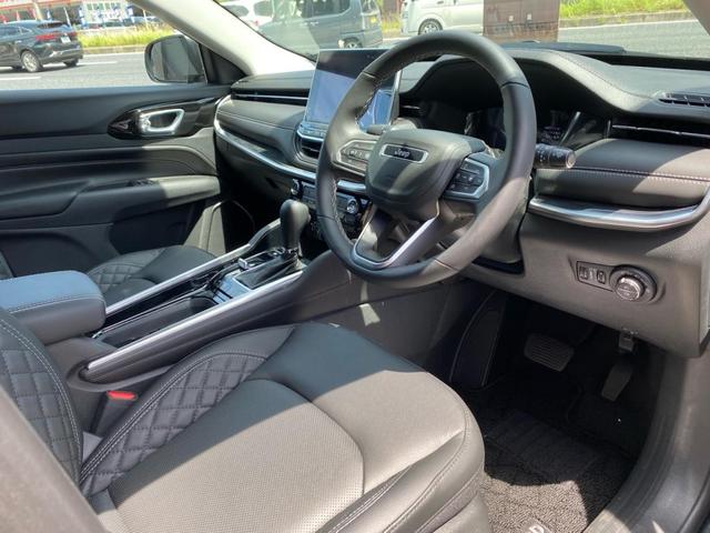 ジープ・コマンダー リミテッド(4枚目)