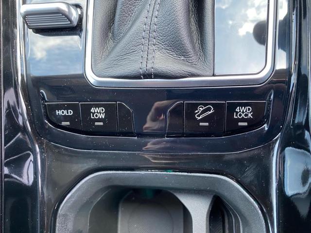 ジープ・コマンダー リミテッド(9枚目)