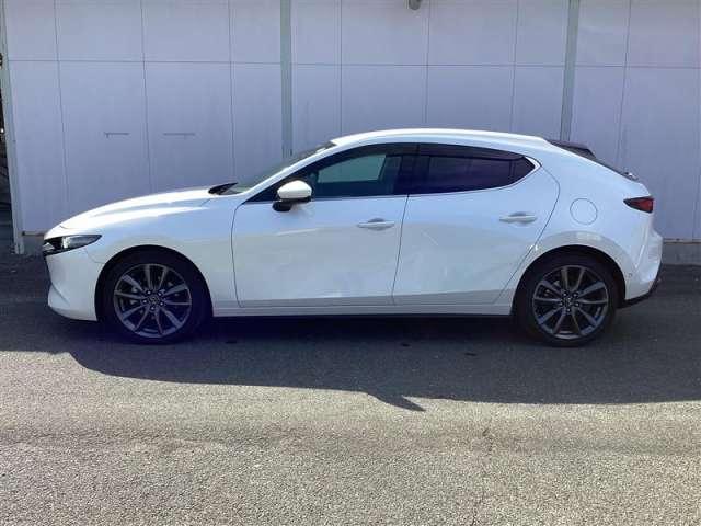 ＭＡＺＤＡ３ファストバック １．８　ＸＤ　Ｌパッケージ　ディーゼルターボ　メモリーナビ・フルセグ・Ｂカメラ（3枚目）