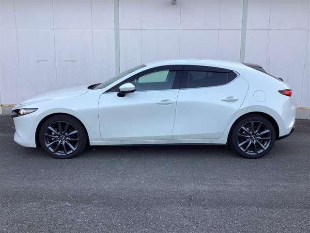 ＭＡＺＤＡ３ファストバック １．８　ＸＤ　Ｌパッケージ　ディーゼルターボ　メモリーナビ・フルセグ・Ｂカメラ（4枚目）