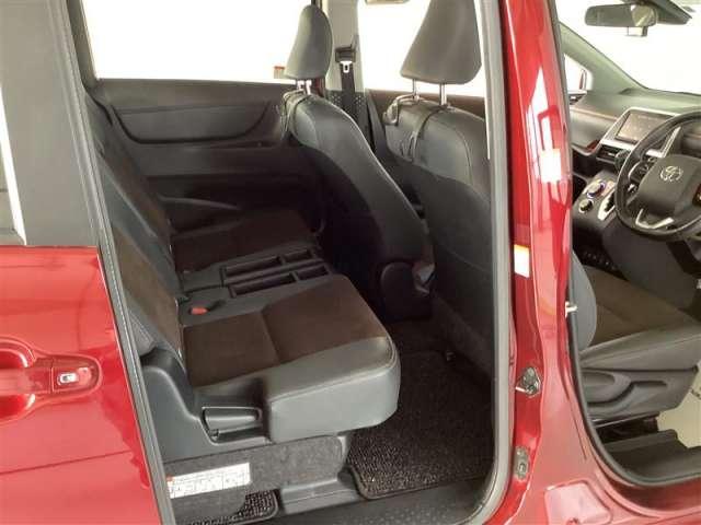 シエンタ １．５　Ｇ　クエロ　４ＷＤ　メモリーナビ・フルセグ・全カメラ（10枚目）