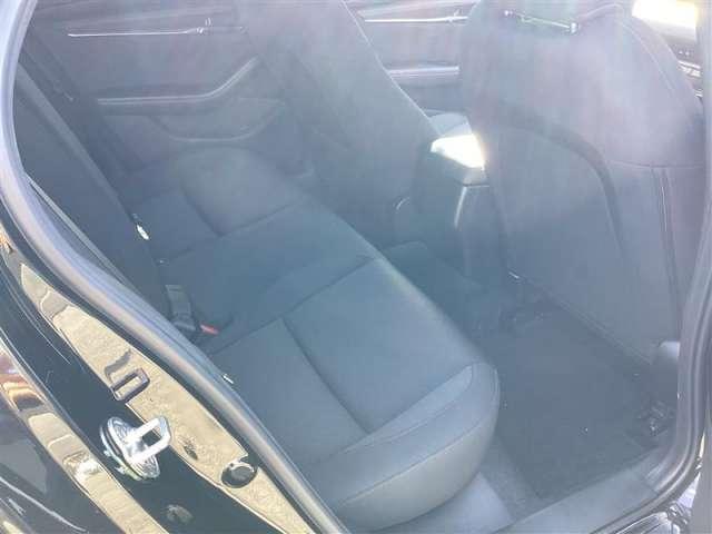 MAZDA3ファストバック 1.8 XD ブラックトーンエディション ディーゼルターボ メモリーナビ・フルセグ・全カメラ(11枚目)