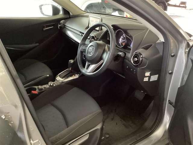 デミオ 1.3 13S メモリーナビ・Bカメラ(7枚目)