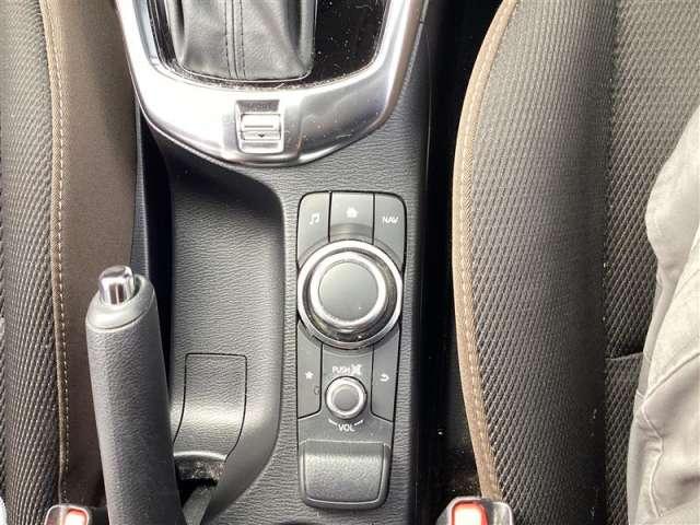 MAZDA2 1.5 15S プロアクティブ スマート エディション メモリーナビ・フルセグ・全カメラ(11枚目)