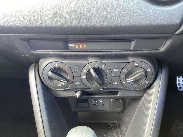 MAZDA2 1.5 XD ディーゼルターボ メモリーナビ・Bカメラ(17枚目)