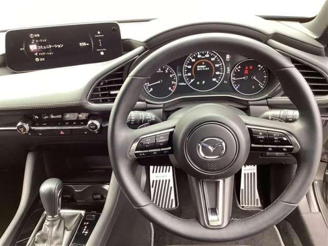 ＭＡＺＤＡ３ファストバック ２．０　２０Ｓ　ツーリング　４ＷＤ　フルセグ・全カメラ（14枚目）