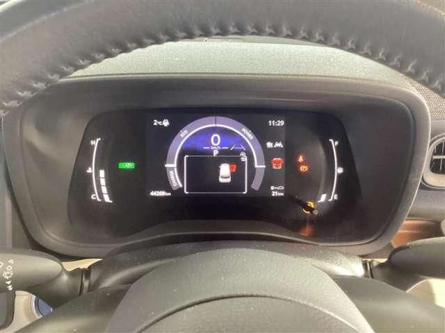 シエンタ ハイブリッド　１．５　Ｚ　メモリーナビ・フルセグ・全カメラ（12枚目）