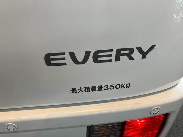 エブリイ ＰＡリミテッド　６型　４ＷＤ・ＣＶＴ車・ＦＭ／ＡＭラジオ・フロントパワーウインドゥ・集中ドアロック＆キーレスエントリー・フルフラット荷室・　スズキセーフティーサポート・　アイドリングストップ・　盗難防止システム（36枚目）