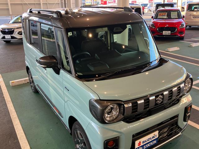 スペーシアギア ギア　ＨＹＢＲＩＤ　ＸＺターボ　４ＷＤハイブリッドターボ車・　スズキセーフティーサポート・アダプティブクルーズコントロール・　オートエアコン・両側パワースライドドア・ＬＥＤランプ＆フォグランプ・　アイドリングストップ（2枚目）