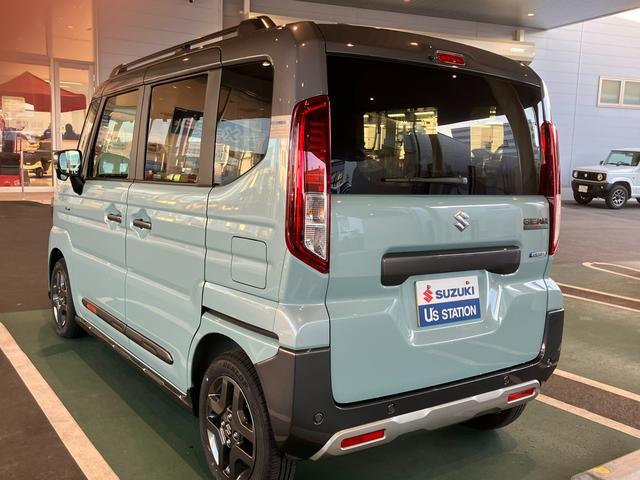 スペーシアギア ギア　ＨＹＢＲＩＤ　ＸＺターボ　４ＷＤハイブリッドターボ車・　スズキセーフティーサポート・アダプティブクルーズコントロール・　オートエアコン・両側パワースライドドア・ＬＥＤランプ＆フォグランプ・　アイドリングストップ（3枚目）