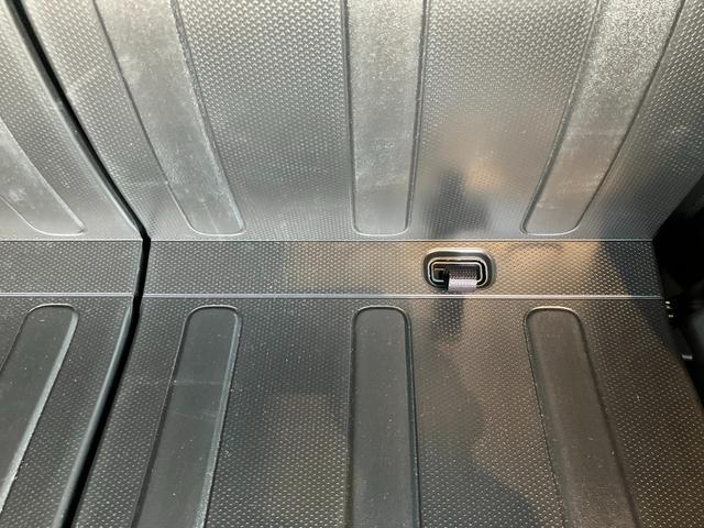 スペーシアギア ギア　ＨＹＢＲＩＤ　ＸＺターボ　４ＷＤハイブリッドターボ車・　スズキセーフティーサポート・アダプティブクルーズコントロール・　オートエアコン・両側パワースライドドア・ＬＥＤランプ＆フォグランプ・　アイドリングストップ（41枚目）