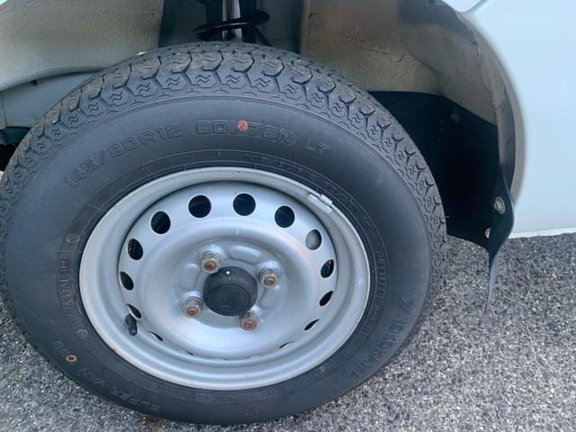 ハイゼットトラック エアコン・パワステ スペシャル 4WD エアコン パワステ 走行10944km バッテリー新品タイヤ新品 プラグ新品 エンジンオイル交換済み オイルエレメント交換済み ファンベルト、エアコンベルト交換済み クーラント交換済み(14枚目)