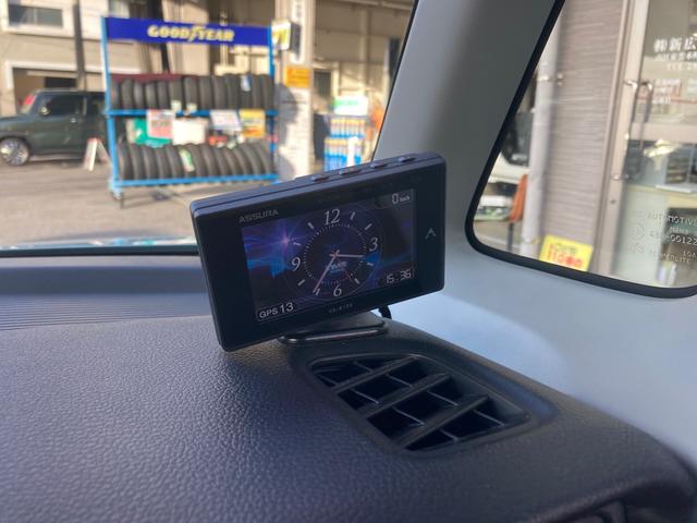 ハイブリッドXS フルセグナビ 禁煙車 盗難防止システム 衝突安全ボディ 衝突被害軽減ブレーキ キーレスエントリー スマートキー シートヒーター アイドリングストップ フルフラット ベンチシート バックカメラ CD(38枚目)