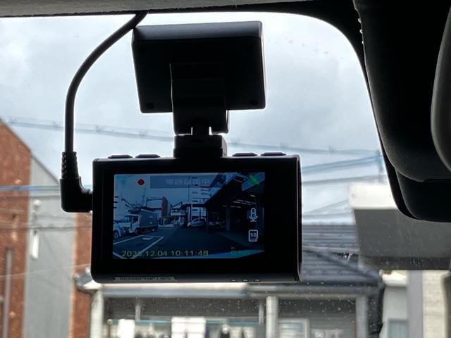 ソリオバンディット ハイブリッドＭＶ　衝突被害軽減システム　レーンアシスト　両側電動スライドドア　ドラレコ　ＥＴＣ　８インチナビ　全周囲カメラ　フルセグＴＶ　Ｂｌｕｅｔｏｏｔｈ　ＣＤ　ＤＶＤ　ＬＥＤヘッドライト　クルコン　バックソナー（7枚目）