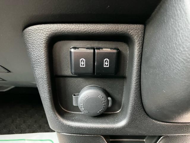 ソリオバンディット ハイブリッドＭＶ　衝突被害軽減システム　レーンアシスト　両側電動スライドドア　ドラレコ　ＥＴＣ　８インチナビ　全周囲カメラ　フルセグＴＶ　Ｂｌｕｅｔｏｏｔｈ　ＣＤ　ＤＶＤ　ＬＥＤヘッドライト　クルコン　バックソナー（16枚目）