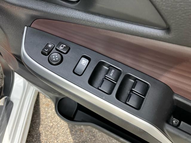 ソリオバンディット ハイブリッドＭＶ　衝突被害軽減システム　レーンアシスト　両側電動スライドドア　ドラレコ　ＥＴＣ　８インチナビ　全周囲カメラ　フルセグＴＶ　Ｂｌｕｅｔｏｏｔｈ　ＣＤ　ＤＶＤ　ＬＥＤヘッドライト　クルコン　バックソナー（53枚目）