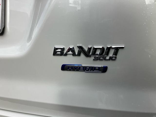 ソリオバンディット ハイブリッドＭＶ　衝突被害軽減システム　レーンアシスト　両側電動スライドドア　ドラレコ　ＥＴＣ　８インチナビ　全周囲カメラ　フルセグＴＶ　Ｂｌｕｅｔｏｏｔｈ　ＣＤ　ＤＶＤ　ＬＥＤヘッドライト　クルコン　バックソナー（61枚目）