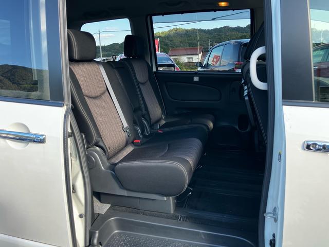 セレナ ハイウェイスター Vセレクション+セーフティ ワンオーナー 4WD 衝突被害軽減システム レーンアシスト 両側パワスラ ドラレコ ETC 8インチナビ 全周囲カメラ フルセグ Bluetooth DVD コーナーセンサー LEDヘッドライト AW(26枚目)