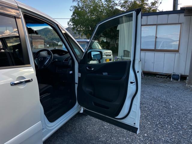 セレナ ハイウェイスター Vセレクション+セーフティ ワンオーナー 4WD 衝突被害軽減システム レーンアシスト 両側パワスラ ドラレコ ETC 8インチナビ 全周囲カメラ フルセグ Bluetooth DVD コーナーセンサー LEDヘッドライト AW(53枚目)