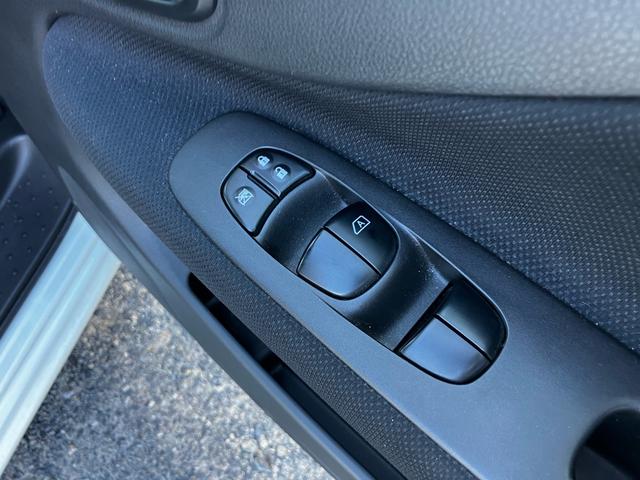 セレナ ハイウェイスター Vセレクション+セーフティ ワンオーナー 4WD 衝突被害軽減システム レーンアシスト 両側パワスラ ドラレコ ETC 8インチナビ 全周囲カメラ フルセグ Bluetooth DVD コーナーセンサー LEDヘッドライト AW(54枚目)