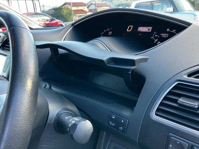 セレナ ハイウェイスター Vセレクション+セーフティ ワンオーナー 4WD 衝突被害軽減システム レーンアシスト 両側パワスラ ドラレコ ETC 8インチナビ 全周囲カメラ フルセグ Bluetooth DVD コーナーセンサー LEDヘッドライト AW(58枚目)