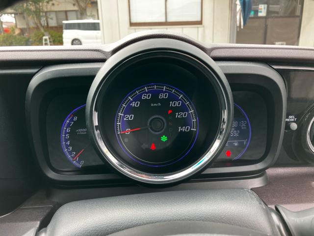 N-ONE プレミアム・Lパッケージ ワンオーナー ETC ナビ バックカメラ CD オートエアコン HIDヘッドライト フォグライト スマートキー 電動格納ミラー AW14インチ ABS パワーウィンドウ パワーステアリング(11枚目)