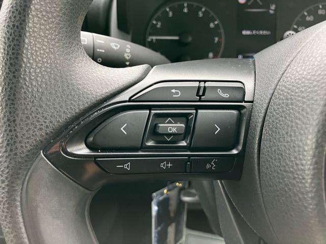 ヤリス X 衝突被害軽減システム レーンアシスト 前後ドライブレコーダー ETC ナビ バックカメラ Bluetooth CD DVD USB スマートキー 電動格納ミラー ABS 横滑り防止装置 オートライト(19枚目)