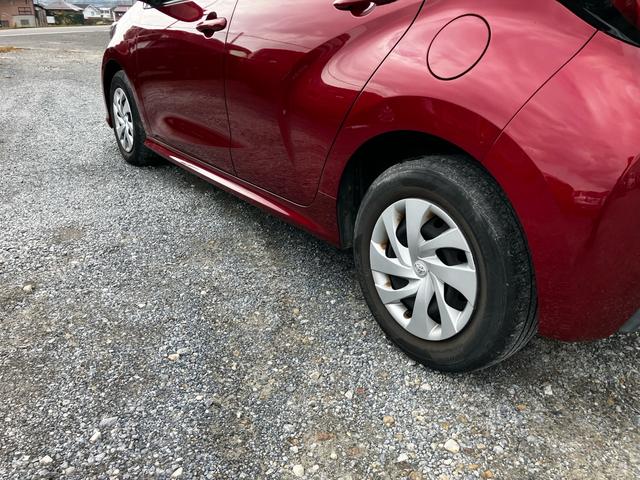 ヤリス X 衝突被害軽減システム レーンアシスト 前後ドライブレコーダー ETC ナビ バックカメラ Bluetooth CD DVD USB スマートキー 電動格納ミラー ABS 横滑り防止装置 オートライト(35枚目)