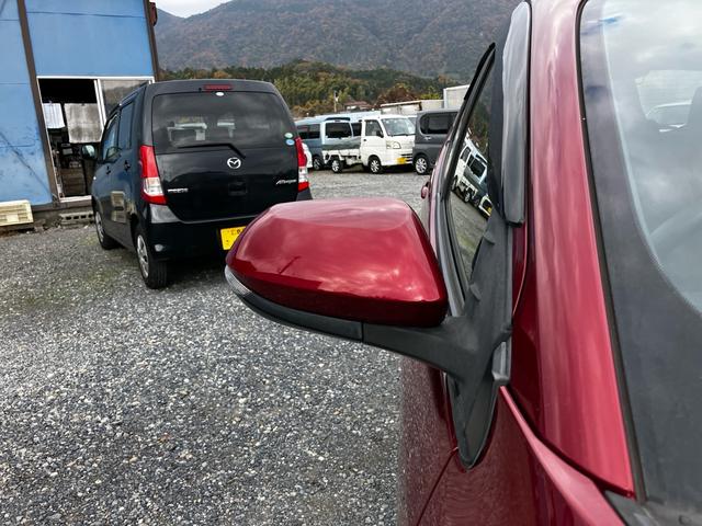 ヤリス X 衝突被害軽減システム レーンアシスト 前後ドライブレコーダー ETC ナビ バックカメラ Bluetooth CD DVD USB スマートキー 電動格納ミラー ABS 横滑り防止装置 オートライト(43枚目)