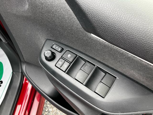 ヤリス X 衝突被害軽減システム レーンアシスト 前後ドライブレコーダー ETC ナビ バックカメラ Bluetooth CD DVD USB スマートキー 電動格納ミラー ABS 横滑り防止装置 オートライト(51枚目)