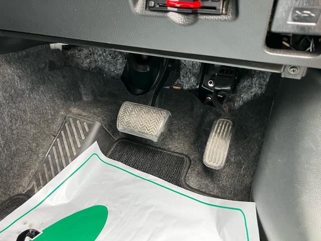 ヤリス X 衝突被害軽減システム レーンアシスト 前後ドライブレコーダー ETC ナビ バックカメラ Bluetooth CD DVD USB スマートキー 電動格納ミラー ABS 横滑り防止装置 オートライト(55枚目)