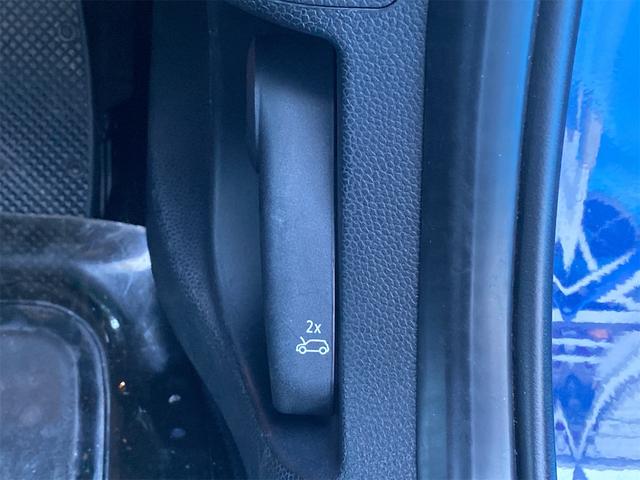 ＭＩＮＩ クーパー　ナビ　Ｆ／ドライブレコーダー　ＥＴＣ　ＨＩＤヘッドランプ　オートクルーズコントロール　盗難防止　カーテンエアバック　ＡＢＳ　パワーウィンドウ　Ｗエアバッグ　オートエアコン　オートライト　ＩＳＯＦＩＸ（13枚目）