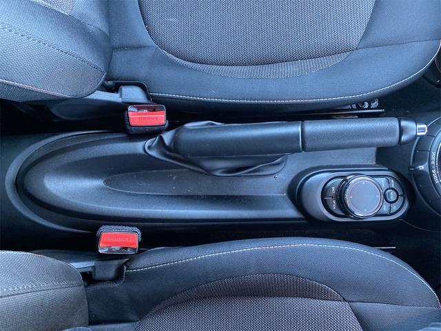 ＭＩＮＩ クーパー　ナビ　Ｆ／ドライブレコーダー　ＥＴＣ　ＨＩＤヘッドランプ　オートクルーズコントロール　盗難防止　カーテンエアバック　ＡＢＳ　パワーウィンドウ　Ｗエアバッグ　オートエアコン　オートライト　ＩＳＯＦＩＸ（23枚目）